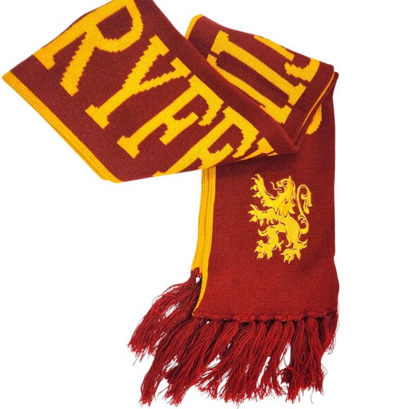 Universal Studios Wizarding World of Harry Potter Gryffindor Reversible Scarf - Picture 8 of 8